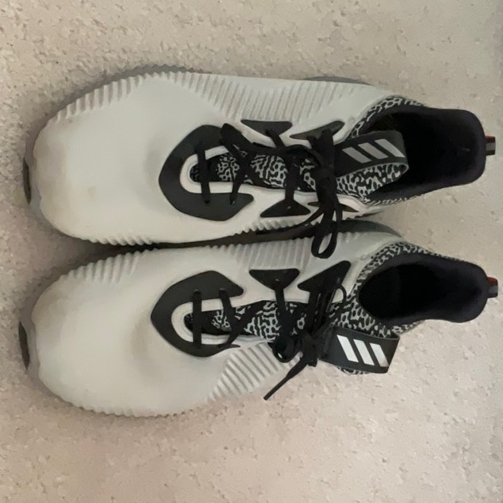 Adidas Alpha Bounce